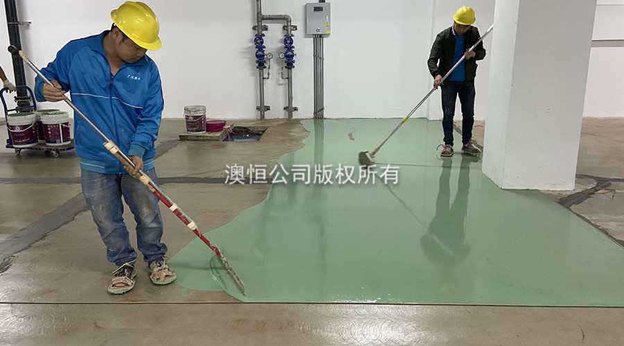 (十五)彩色面层自流平水泥的摊铺工序_彩色面层自流平水泥的材料与施工 (十五)彩色面层自流平水泥的摊铺工序_彩色面层自流平水泥的材料与施工